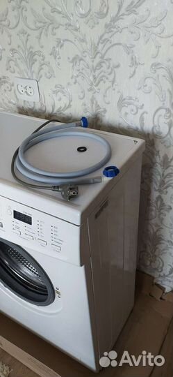 Машинка стиральная бу