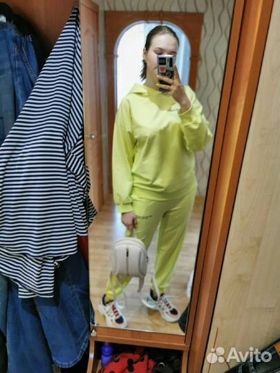 Костюм спортивный женский