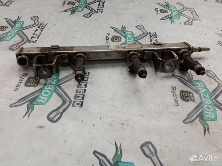 Топливная рампа Mazda 3