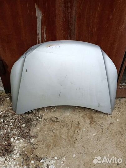 Капот на Фольксваген Тигуан 1