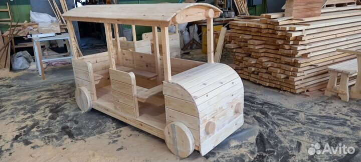 Деревянные изделия для сада и детских площадок