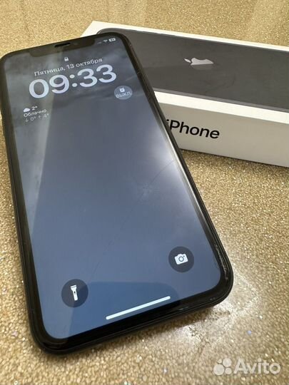 iPhone 11, 64 ГБ