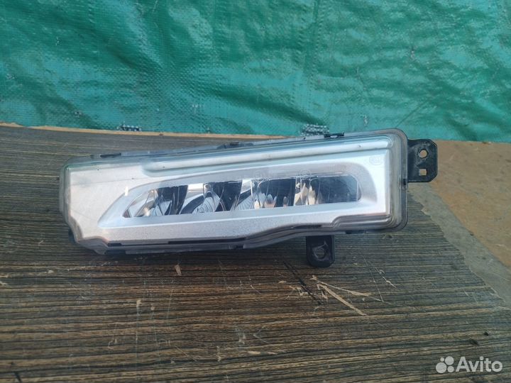 Фара противотуманная левая BMW X5 2018-2023 г