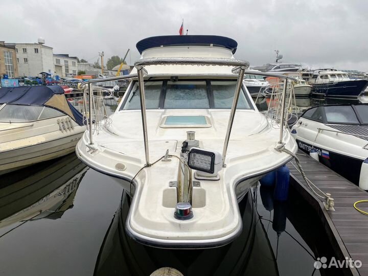 Моторный катер Bayliner 2858 Ciera