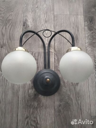 Светильники настенные,люстра