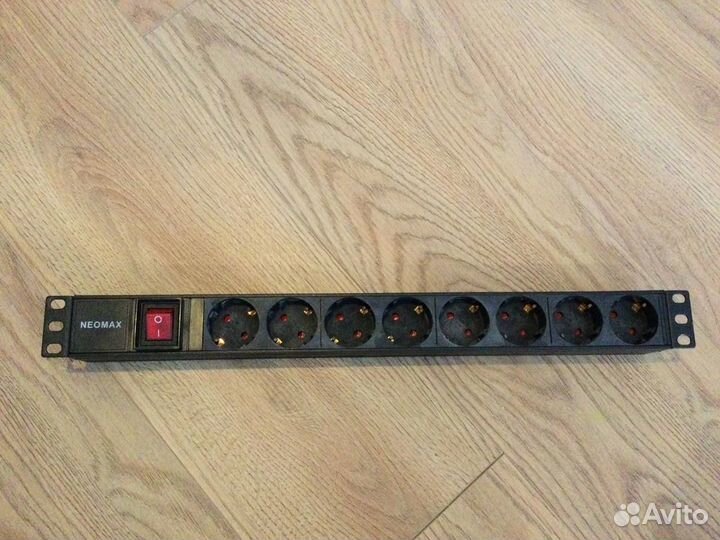 Блок силовых розеток NeoMax 8