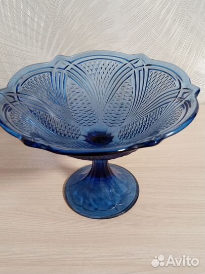 Ваза для фруктов на ножке цветное стекло СССР