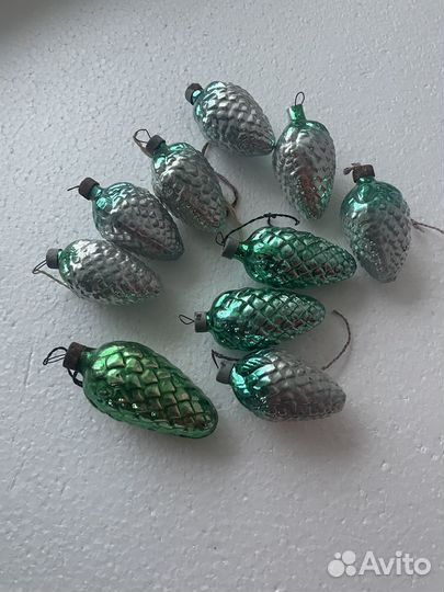 Новогодние игрушки