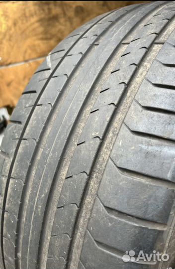 Pirelli P Zero PZ4 255/40 R20