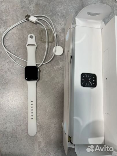 Часы apple watch 6 40 mm