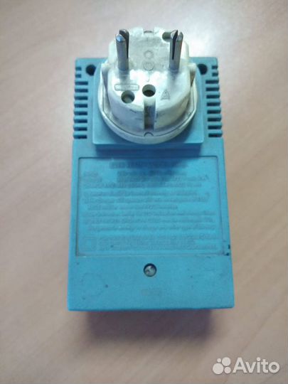 Зарядное устройство