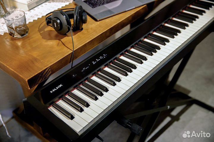 Цифровое пианино Nux + Аксессуары