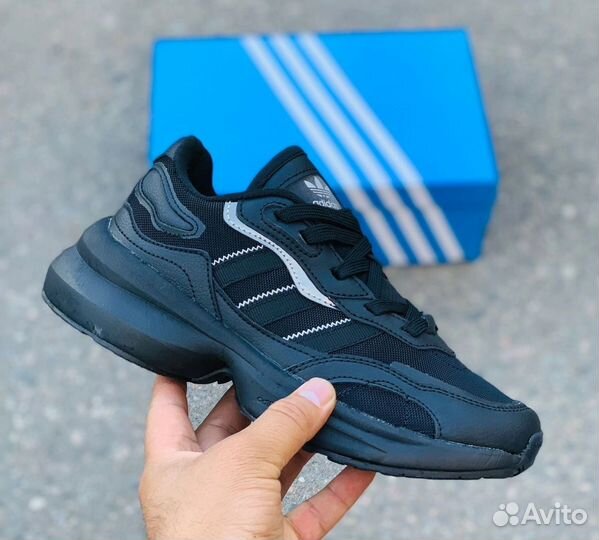 Кроссовки женские adidas 38 размер