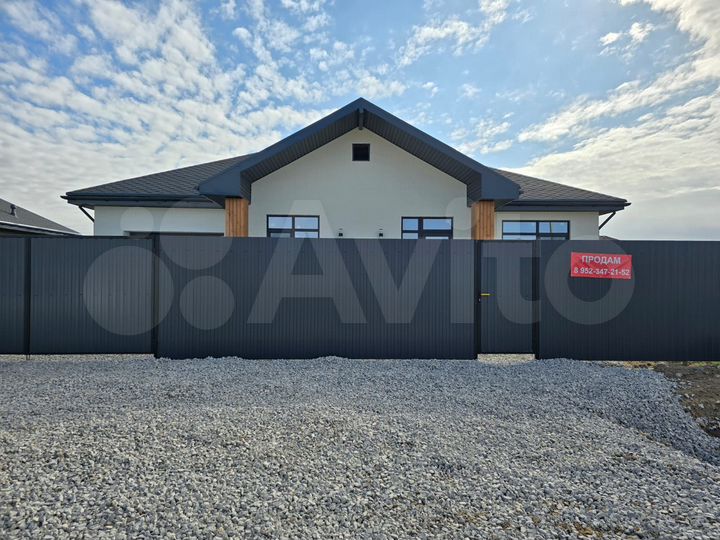 Коттедж 164 м² на участке 8,3 сот.