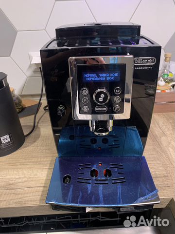 Кофемашина Delonghi ecam 23.460.s