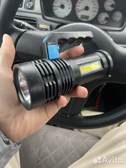Фонарик светодиодный аккумуляторный новый