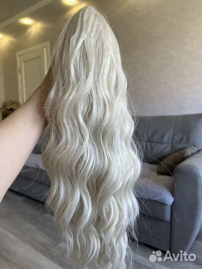 Волосы на заколках