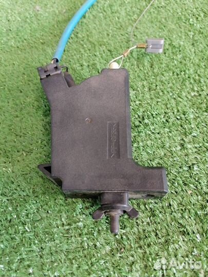 Замок лючка Hyundai Equus 3.8 G6DJ 2014