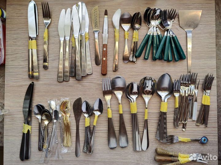 Вилки ножи ложки столовые приборы Япония много
