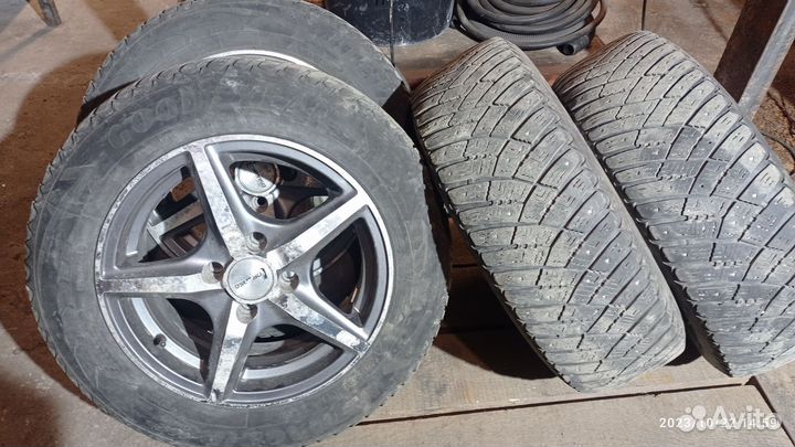 Goodyear Ultragrip Ice Arctic 185/65 R14