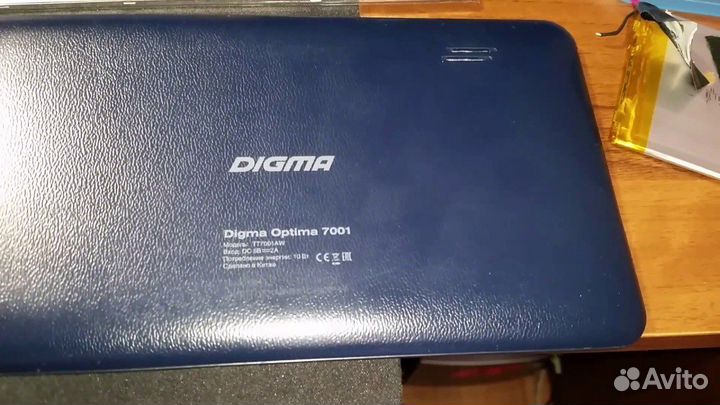 Планшет Digma Optima 7001 7
