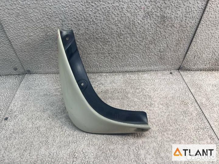 Брызговик задний nissan march