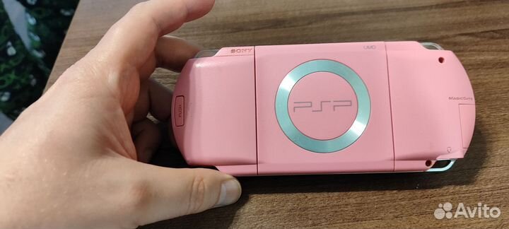 Портативная игровая приставка psp