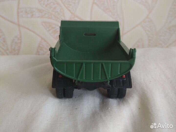 Модель автомобиля ЗИЛ 130