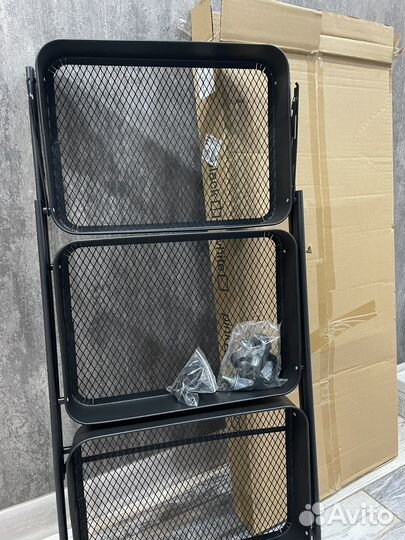 Этажерка на колесиках