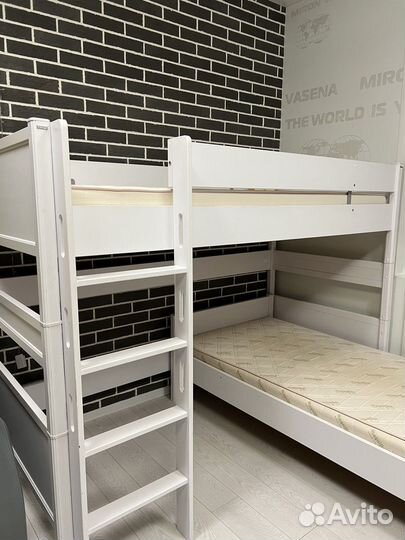 Двухъярусная кровать бу с матрасами
