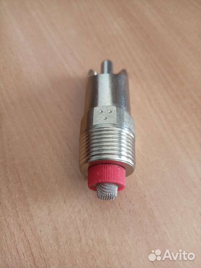 Поилки нипельные для поросят и свиней новые