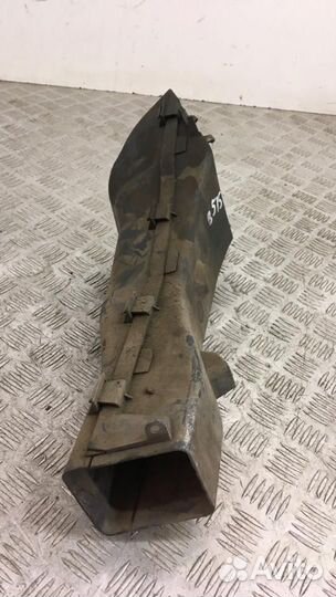 Воздуховод тормозного механизма левый BMW X6 M