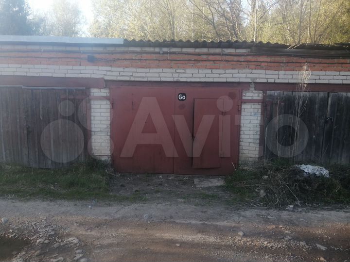 Гараж, > 30 м²