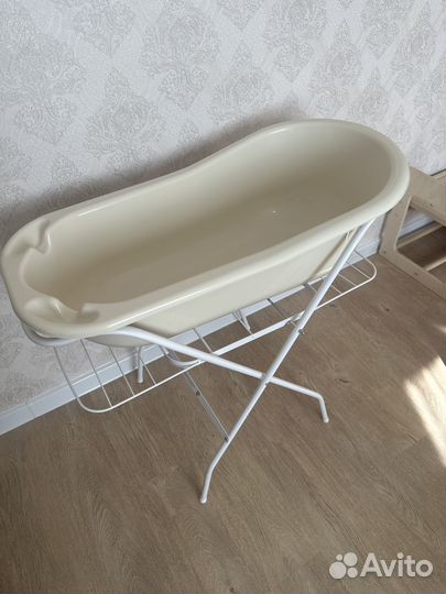 Ванночка с подставкой