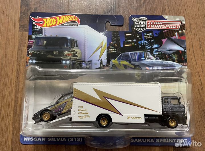 Hot wheels premium team transport