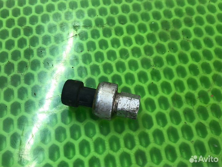 Датчик кондиционера Renault logan