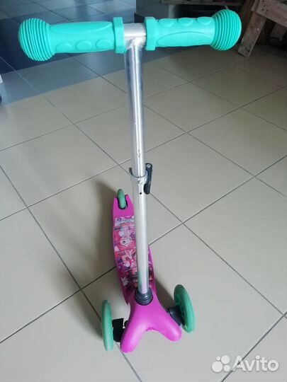 Самокат детский трехколесный