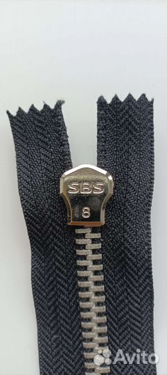 Молния для одежды и обуви