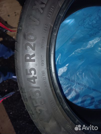 Continental ContiPremiumContact 6 255/45 R20 105V