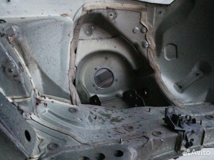 Лонжерон mercedes 211