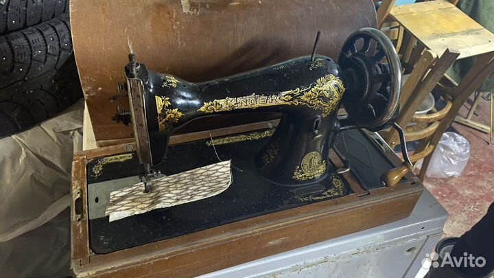 Швейная машинка singer