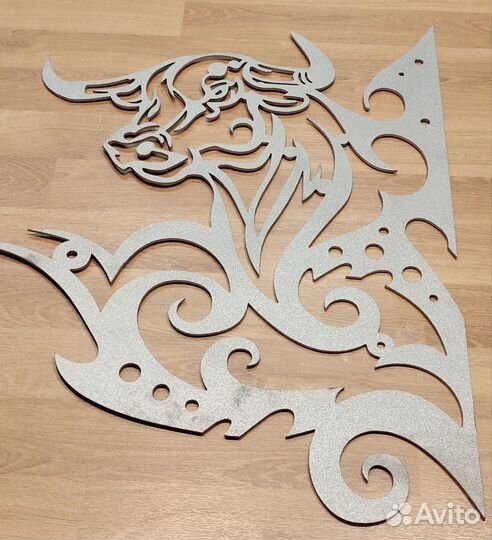 Панно из металла