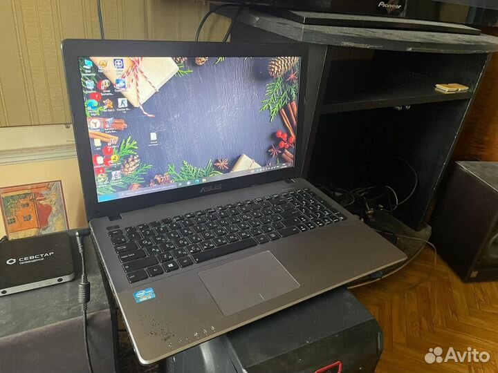 Ноутбук asus x550c