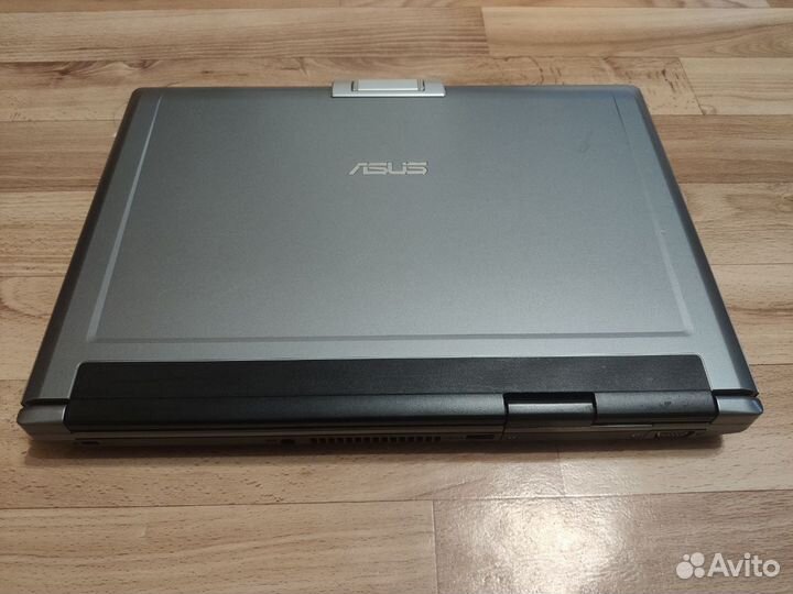 Ноутбук Asus F5RL