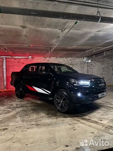 Toyota Hilux 2.8 AT, 2023, 53 км