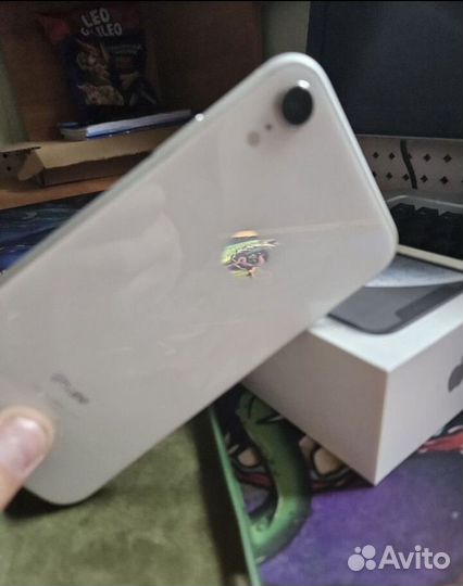Телефон iPhone xr