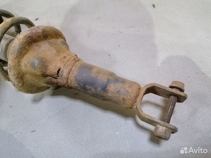 Амортизатор задний Honda Accord IV 1990-1993