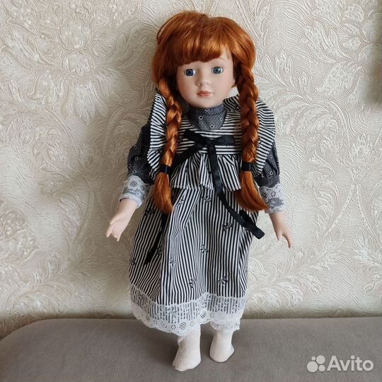 Куклы фарфоровые