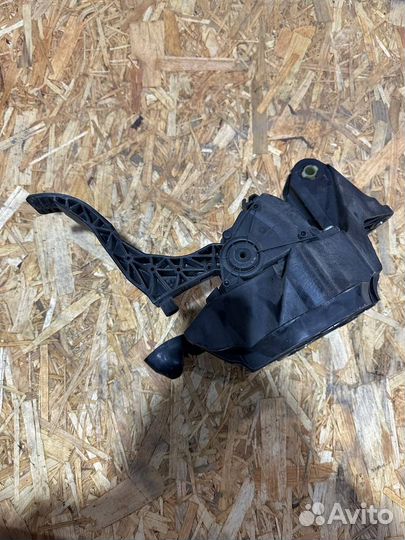 Педаль газа volkswagen polo