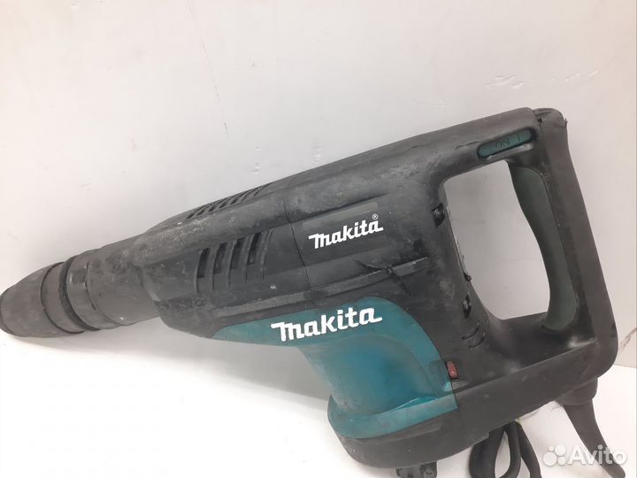 Отбойный молоток Makita HM 1203